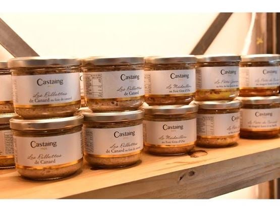 Foie gras castaings conserves exposées au salon Gourmet Selection